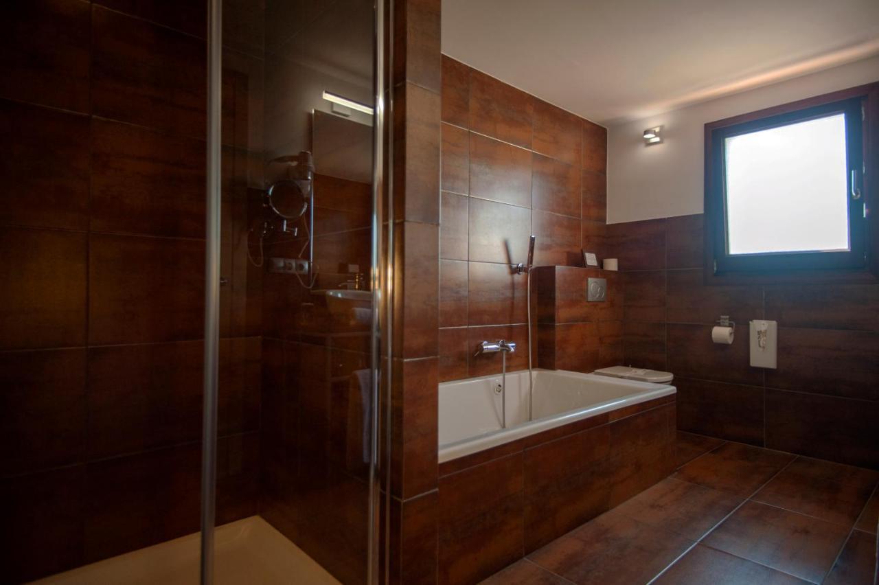 Hotel Aires De L'Emporda Вилаколум Экстерьер фото